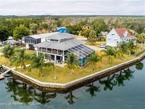 weeki wachee zillow|More.